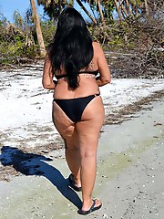 Cougar finds the perfect fuck stud at OldieX