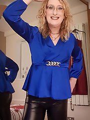 Lisa from Essex wears sexy wet look leggings