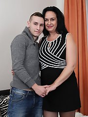 Chubby mature lady doing her horny toyboy