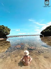 OLD PHOTO OF MY SHAVED PUSSY.