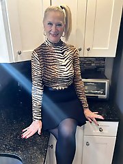 Experienced mistresses are posing totally nude