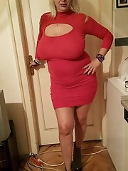 Older tart is masturbating
